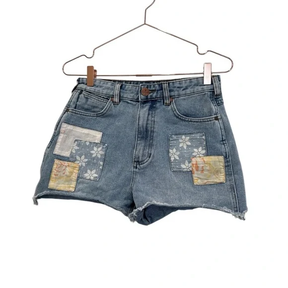 Wrangler & Billabong collaboration patchwork denim Jean Shorts with High Waist.